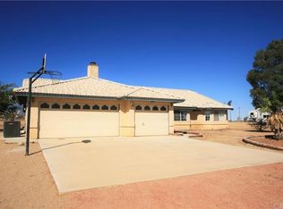 7575 Solano Rd, Phelan, CA 92371