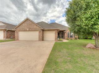 713 N Elk Way, Mustang, OK 73064
