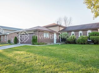 5447 Yale Ln, Matteson, IL 60443