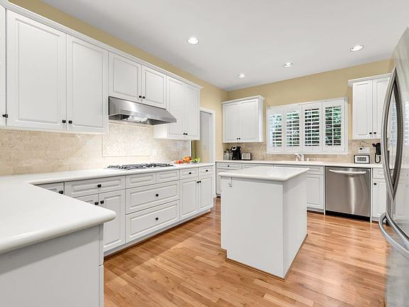 4th image of 6505 3rd Ave #206