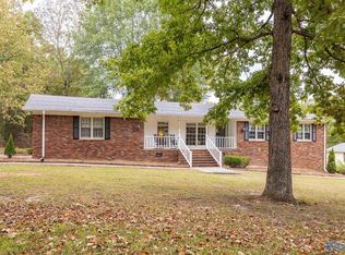 120 Deer Run Pvt Dr, Somerville, AL 35670