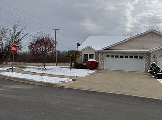 1943 Dausha Ct, Warsaw, IN 46580