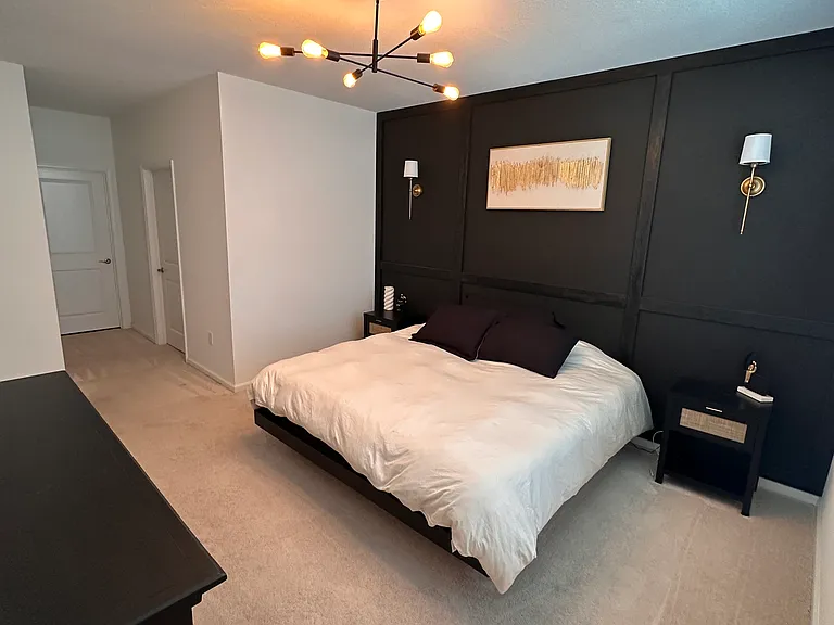 King size bed