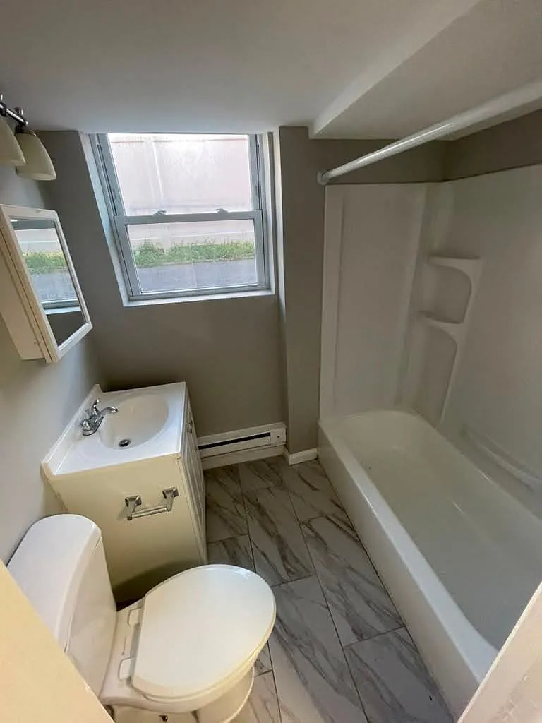 1 bed, $1,600 — Photo 4