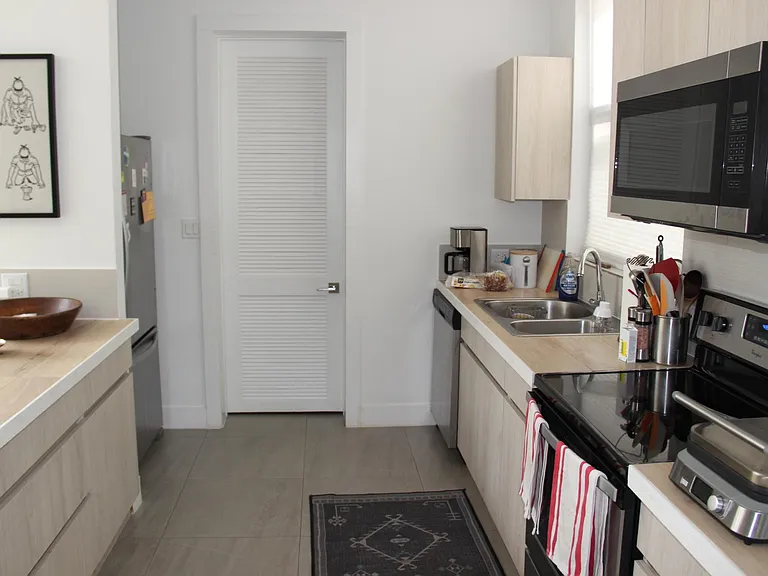 2942 SW 27th Ter — Photo 21