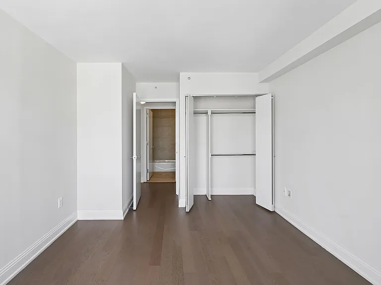 125 W 31st St #17-C — Photo 26