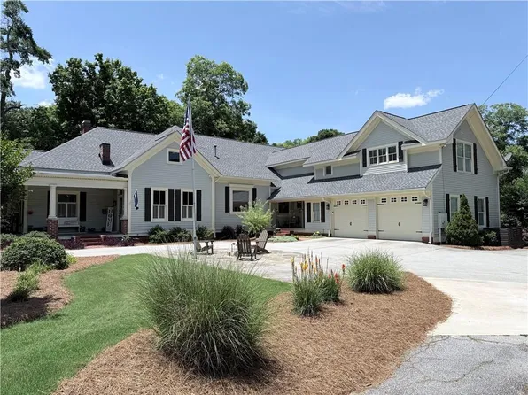 1049 N Main St NW, Conyers, GA 30012
