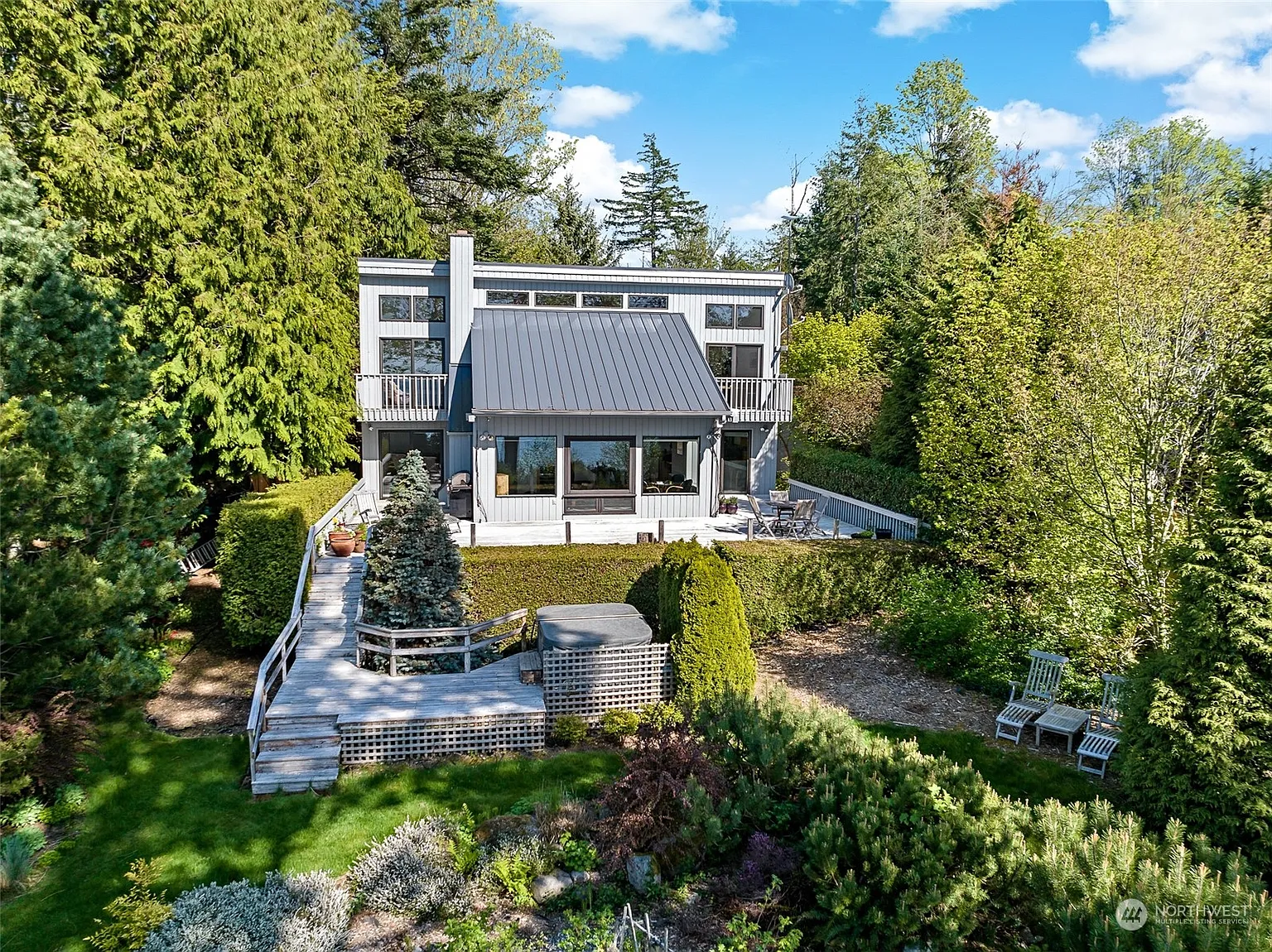 8581 Semiahmoo Drive photo 1