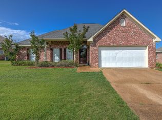 331 E Magnolia Pl, Pearl, MS 39208
