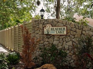 3676 Pond View Ln, Sarasota, FL 34235