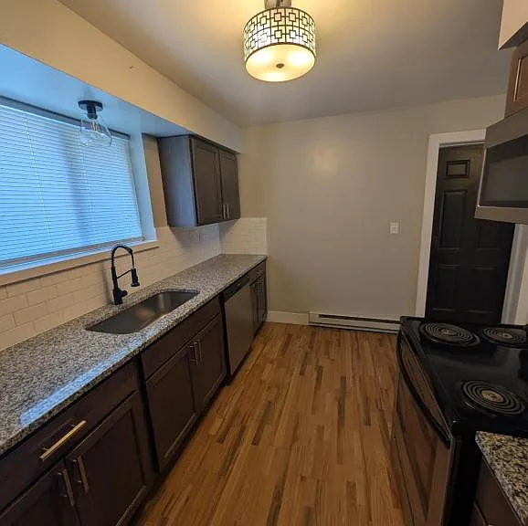 2408 Texel Dr #7 — Photo 2