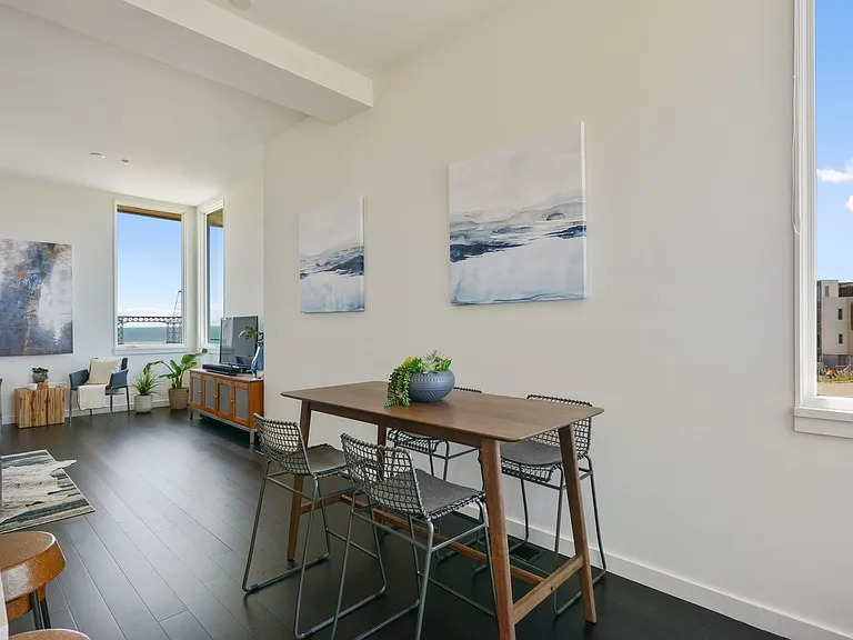 298 Coleman St — Photo 14