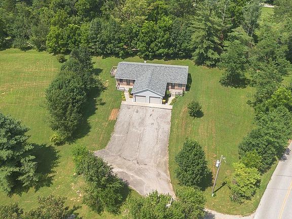 2nd image of 5000 S Rockport Rd