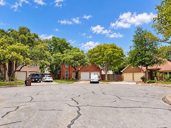 3rd image of 1118 Draybrook