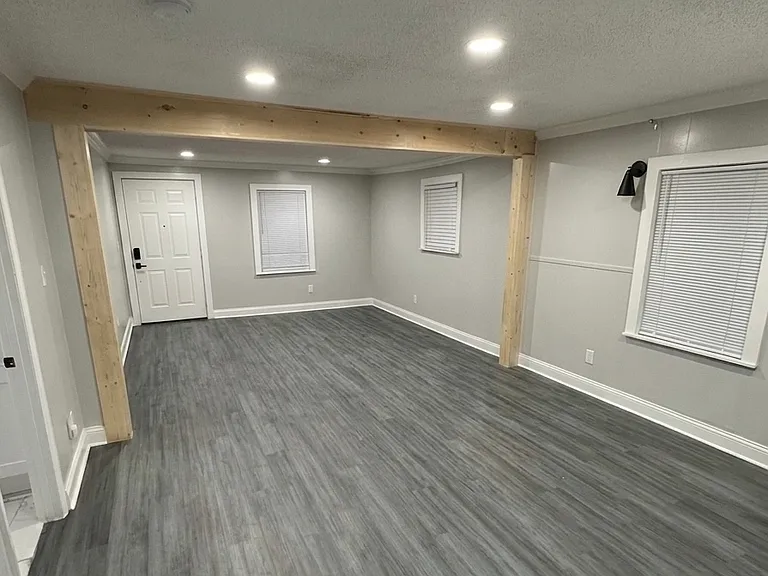 609 Ledford St — Photo 12