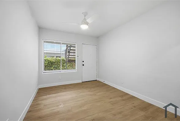 4170 Inglewood Blvd #1 — Photo 2