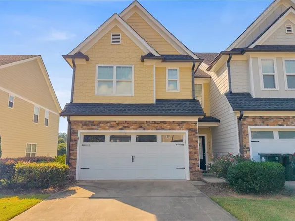 1656 Lincoln Dr, Bogart, GA 30622