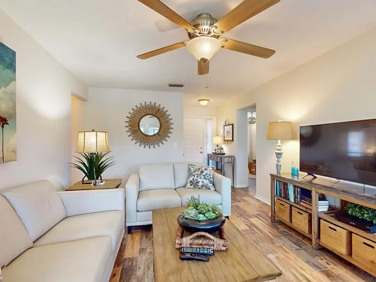 146 Blue Heron Dr #A — Photo 4