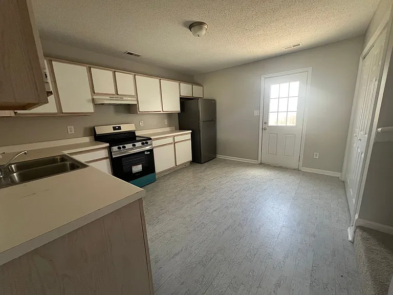 903 Timberlake Trl — Photo 9