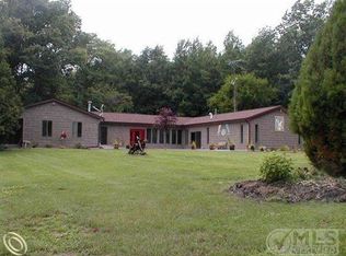 6140 White Sands Dr, Otter Lake, MI 48464