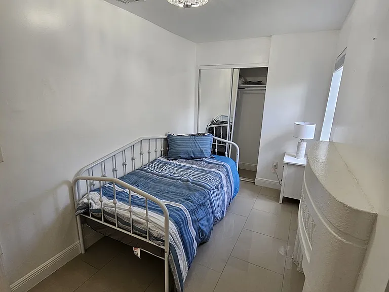 6966 Byron Ave #101 — Photo 30