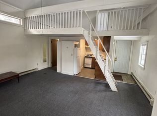 5 Potter St APT 1, Brunswick, ME 04011