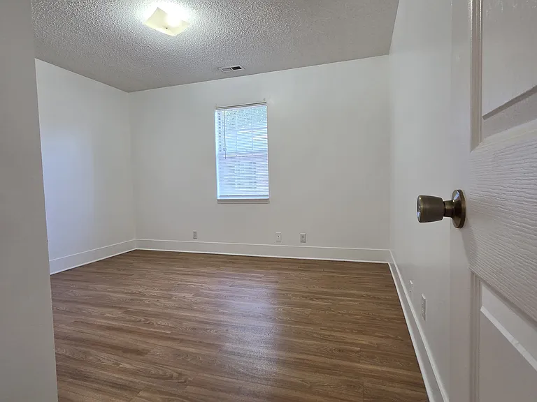 1034 Jessamine Trl — Photo 11
