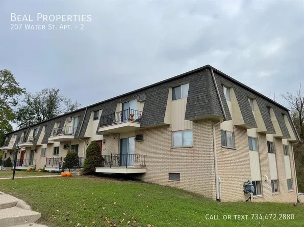 207 Water St, Brooklyn, MI