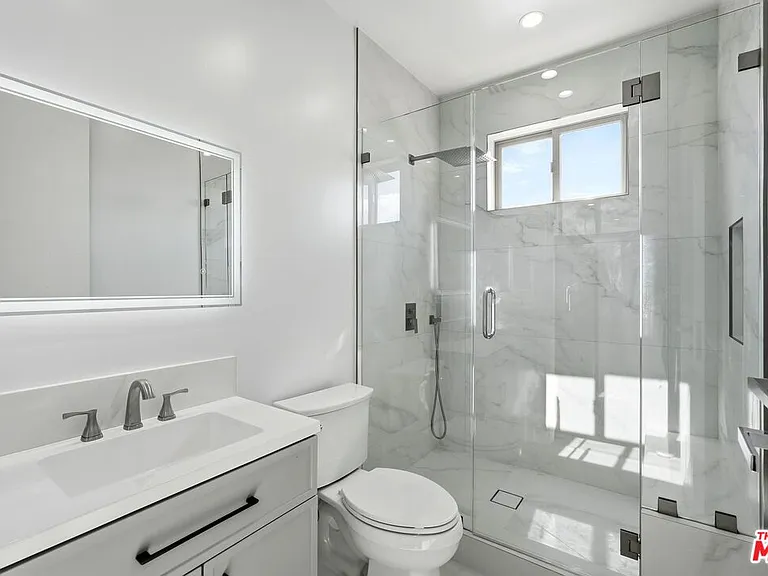 6717 Sunnyslope Ave — Photo 33