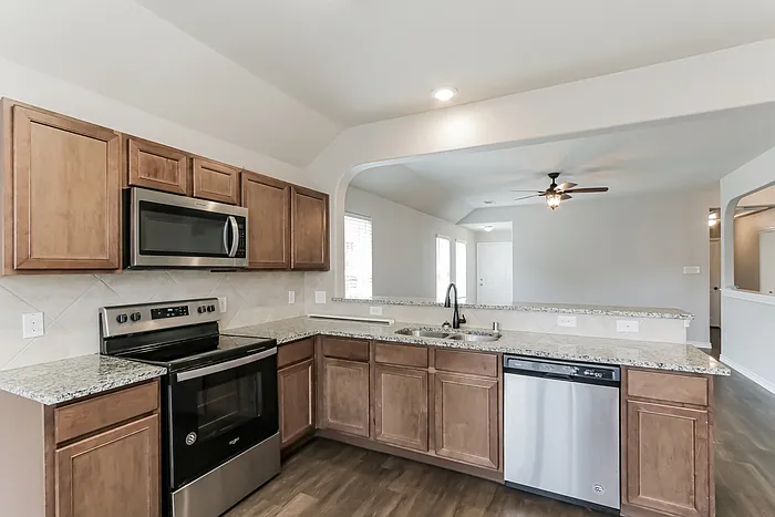 1415 Kinglet Dr — Photo 8