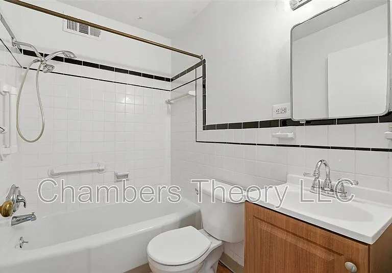 130 S 29th St #2 — Photo 8