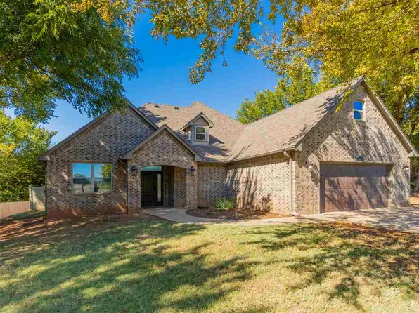 1104 N Keely Ct, Stillwater, OK 74075