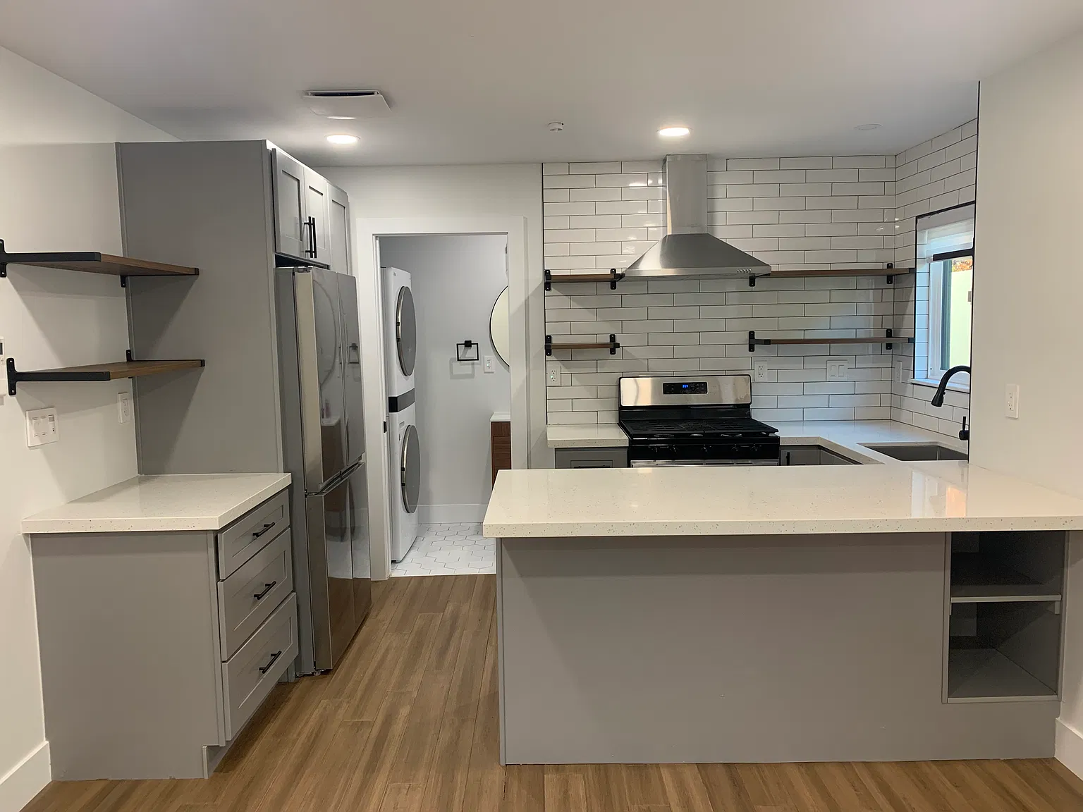 2127 Park Blvd — Photo 1