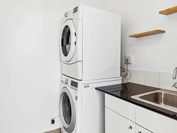 80 Franklin Street image 23 of 24