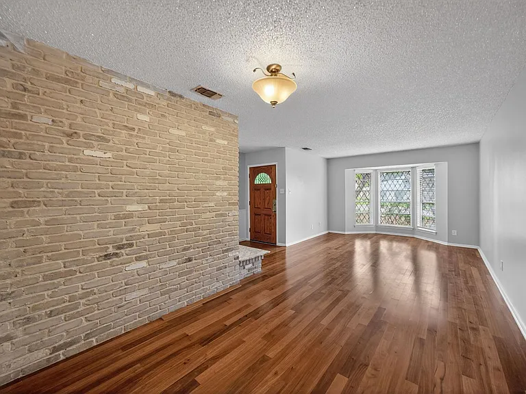 3743 Newrock Dr — Photo 16