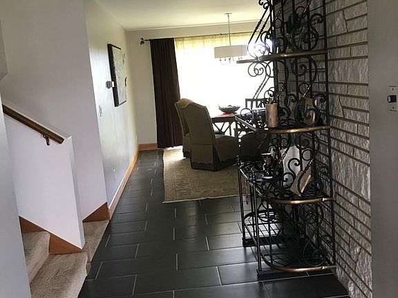 Entry way