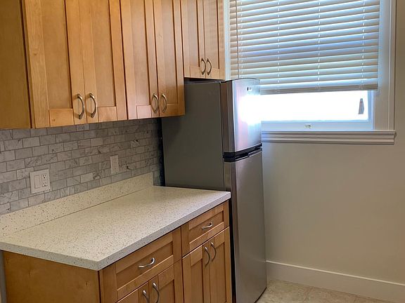 2nd image of 691 Post St #502