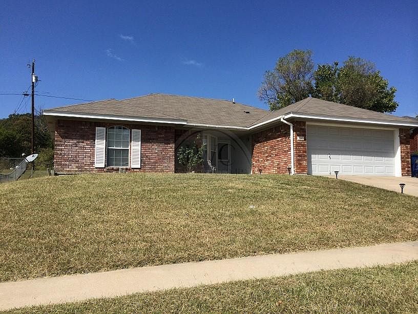 1st image of 307 W Blancas Dr