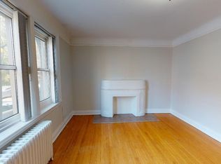 235 Charlotte St, Ottawa, ON K1N 8L4