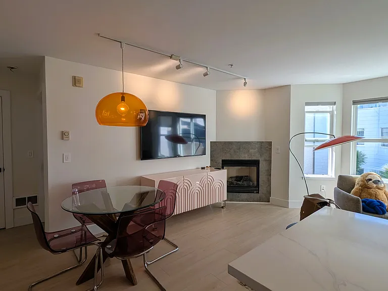 470 Clementina St #202 — Photo 3