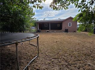 707 S 7th St, Rogers, AR 72756
