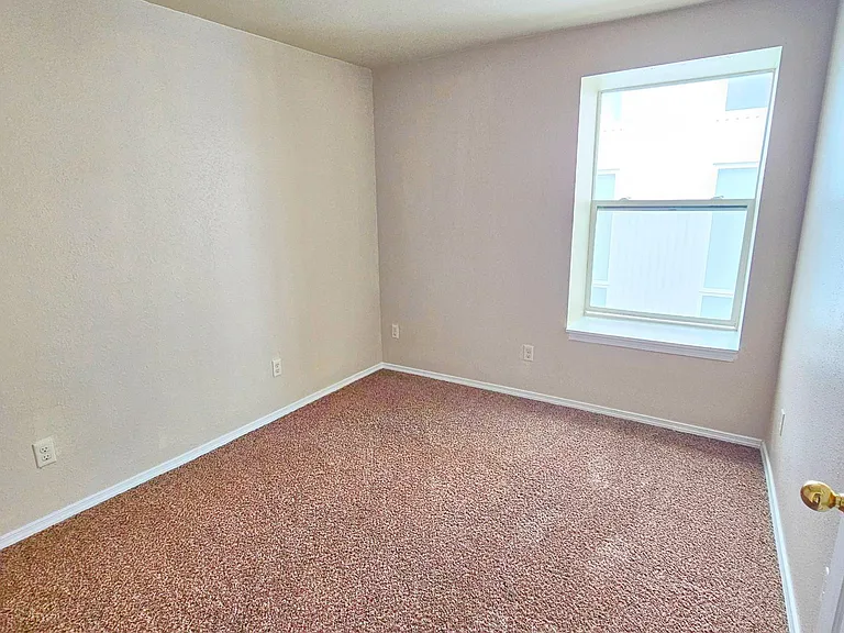 228 W Riverside Ave #103 — Photo 8