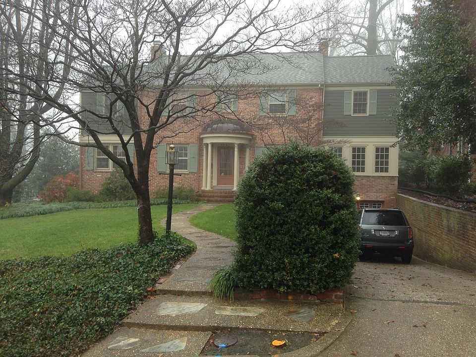 2nd image of 5445 19th St N