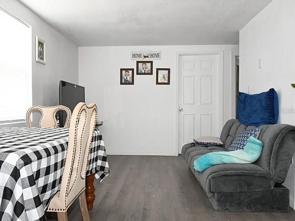 4th image of 11907 Frontage Rd