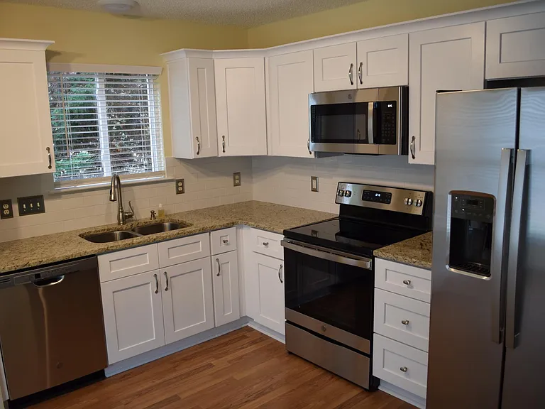 4100 Suttle Pl — Photo 6