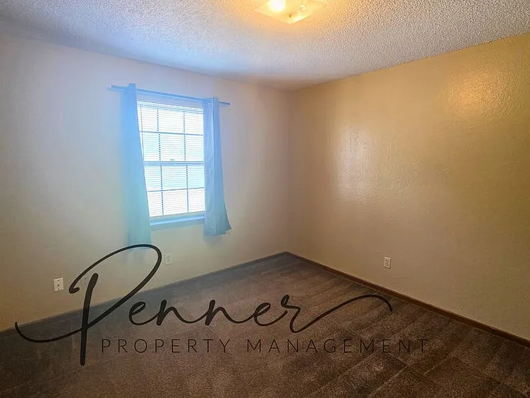 3264 NW Mill Dr — Photo 7