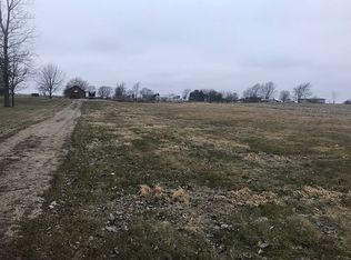 4436 E 29th Rd, Sandwich, IL 60548