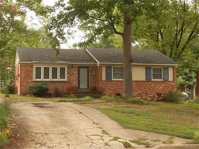 1st image of 8702 Woodlake Dr