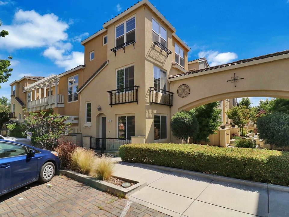 1st image of 10280 Park Green Ln Unit 839