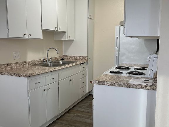 5th image of 1546 Broadway #1550-A